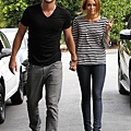 miley-cyrus-liam-hemsworth-walk.jpg