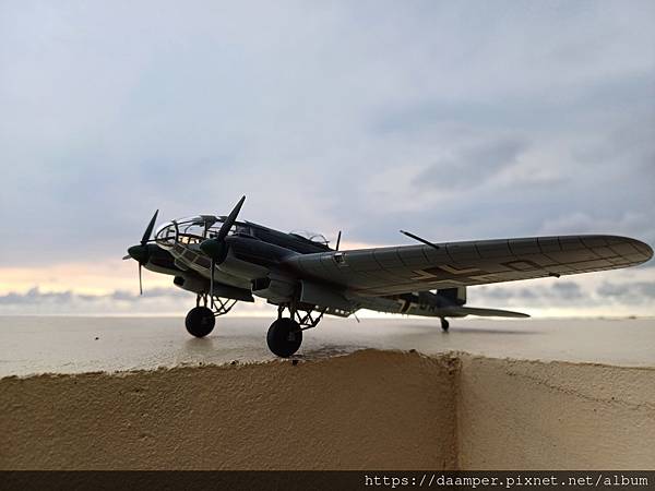 HASEGAWA 1/72 Heinkel Helll H-