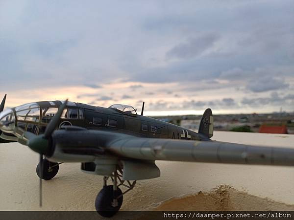 HASEGAWA 1/72 Heinkel Helll H-