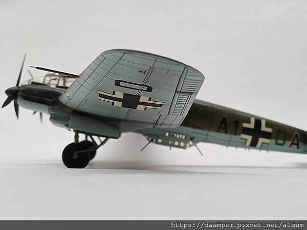 HASEGAWA 1/72 Heinkel Helll H-