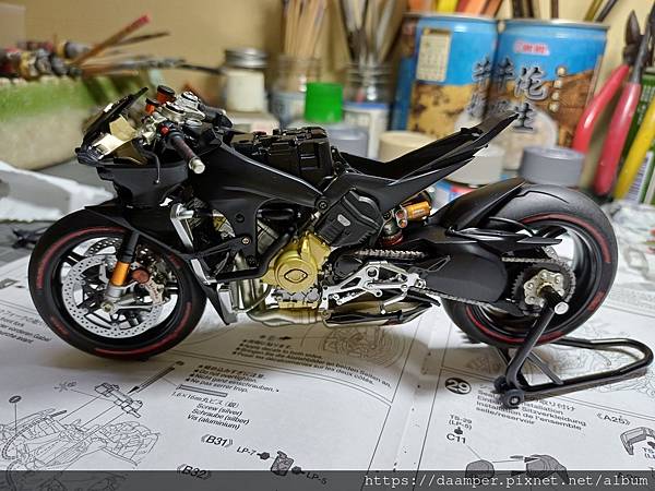 TAMIYA 1/12 DUCATI SUPERLEGGER