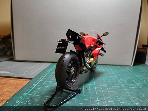 TAMIYA 1/12 DUCATI SUPERLEGGER