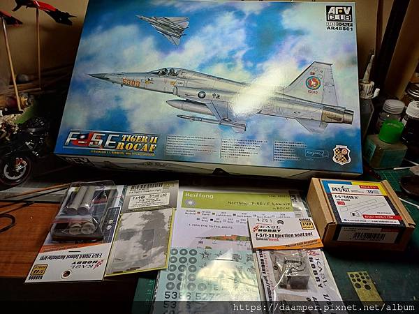 AFV 戰鷹 1/48 737聯隊第八中隊 F-5E 526