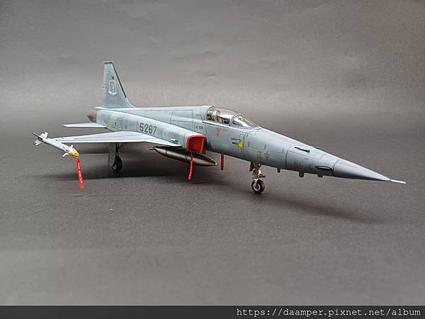 AFV 戰鷹 1/48 737聯隊第八中隊 F-5E 526