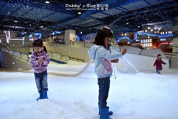 台中三井OUTLET雪樂地