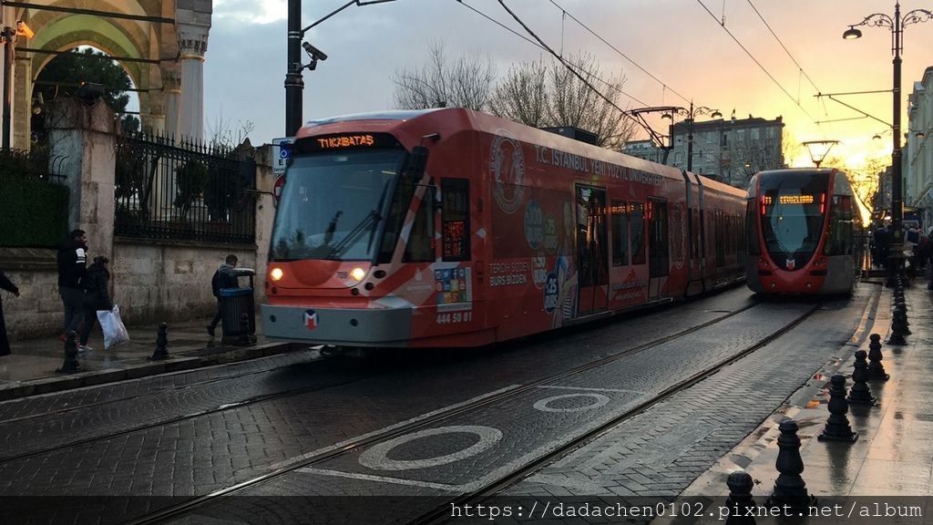 20180327 D2 伊堡市區晚餐-018.JPG