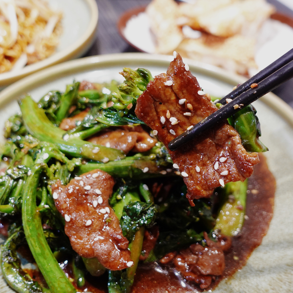 〈台北信義區美食〉【玖龍冰室】高CP值港式飲食｜瞬間來到香港