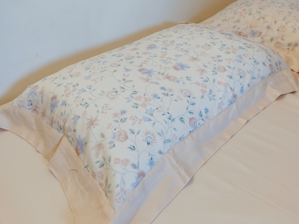 〈寢具開箱〉【HOYACASA 禾雅寢具】款式超美！潤澤光膠