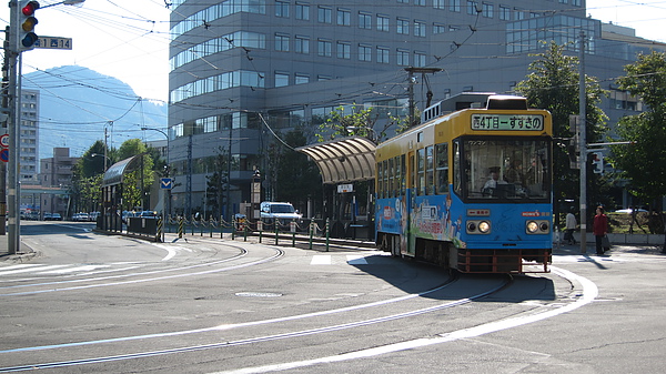 今天是來札幌第一次看到這裡的路面電車