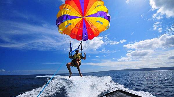 parasailing-australia-1260x700.jpg