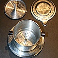 220px-Vietnamese_coffee_gear.jpg