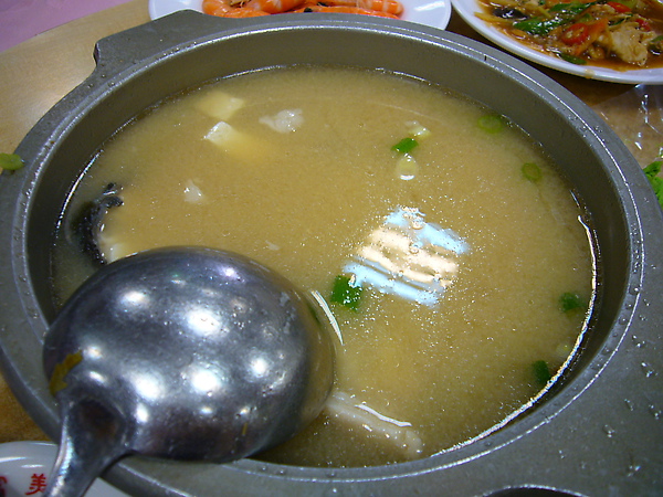 100327蘇澳富美 (13)味增鮮魚湯.JPG