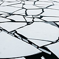 cracked-ice-3612312.jpg