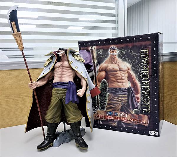 景品 DXF The Grandline Men Special 白鬍子 ＆ 墓碑