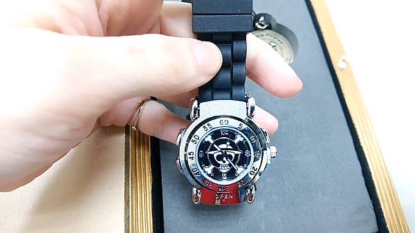 金證 One Piece 海賊王雙面手錶 正面