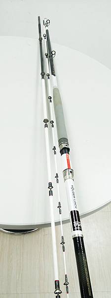 DAIWA大和精工釣竿，竿壁厚薄均勻