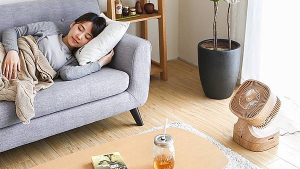 冷氣機＋循環扇快速降溫