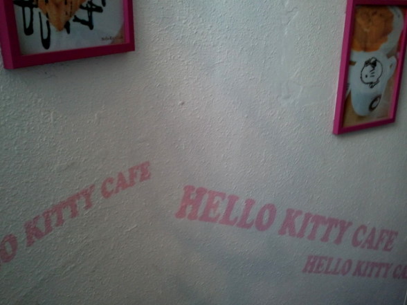 【首爾惠化站】大學路hello kitty cafe|首爾凱蒂貓主題咖啡廳(已停業) @GINA環球旅行生活|不會韓文也可以去韓國 🇹🇼 2012-10-06 11.21.04