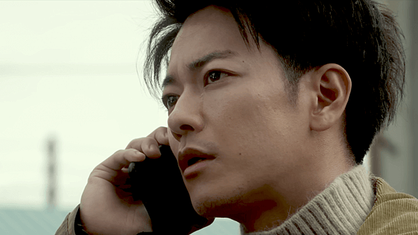 佐藤健-滿島光《First-Love-初戀》Netflix-獨家線上日劇，第一集就帶來滿滿日式純愛-750x422.png