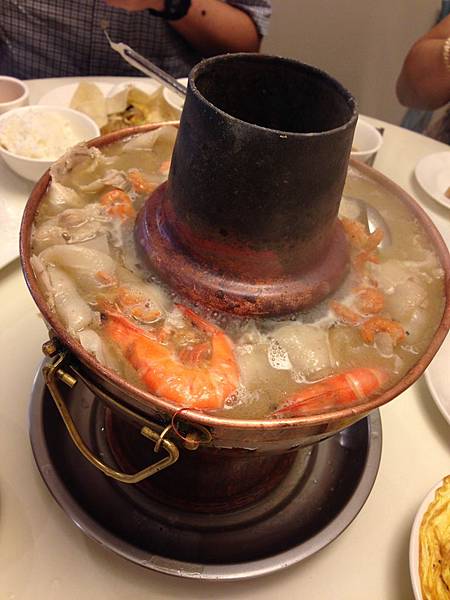 可喜可賀慶祝餐之北京都一處 酸菜白肉鍋