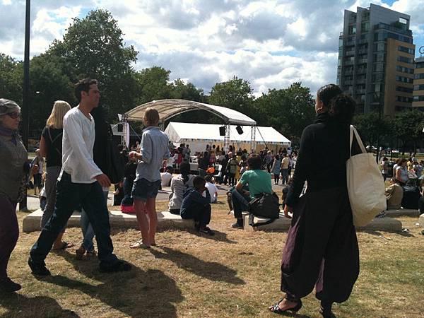 家裡旁邊shorditch park也辦起festival