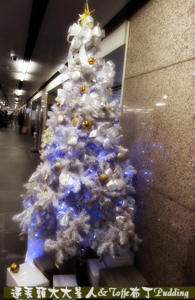 聖誕樹-台北車站地下一樓(台鐵買票處)