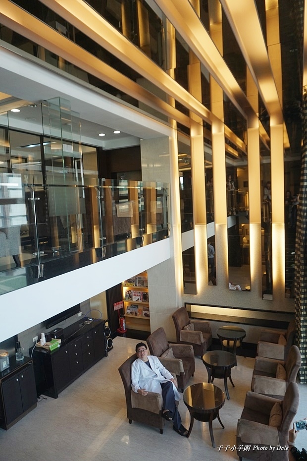 高雄牙醫推薦 Abc牙醫聯盟 高雄植牙權威 謝尚廷醫師 千千媽咪 媽咪拜mamibuy