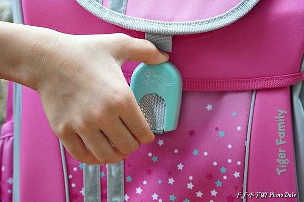 Tiger Family兒童護脊書包12.JPG