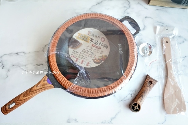 總舖師日本大金麥飯石塗層34公分不沾鍋炒鍋4.JPG 總舖師日本大金麥飯石塗層34公分不沾鍋炒鍋4.JPG