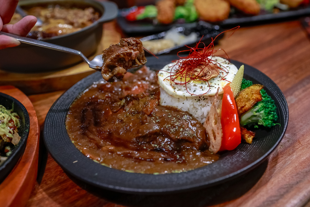 【台中】源自神戶的私房家庭料理!咖哩飯超濃郁!大阪燒超飽足 【台中】源自神戶的私房家庭料理!咖哩飯超濃郁!大阪燒超飽足
