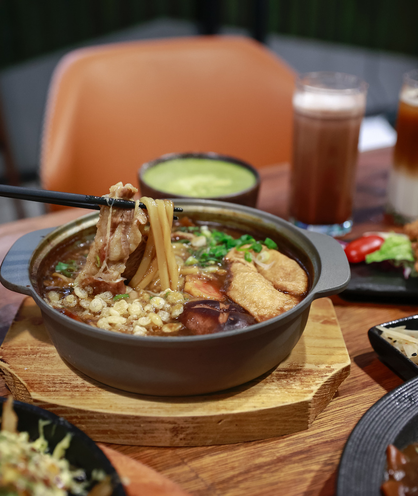 【台中】源自神戶的私房家庭料理!咖哩飯超濃郁!大阪燒超飽足 【台中】源自神戶的私房家庭料理!咖哩飯超濃郁!大阪燒超飽足