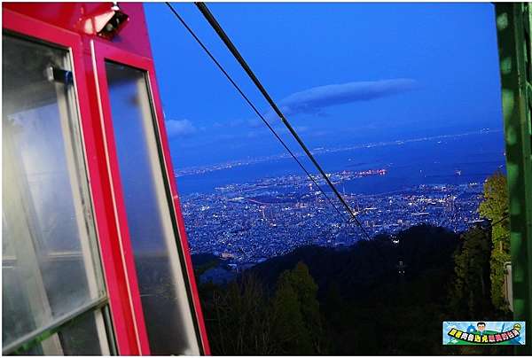 日本神戶景點 摩耶山掬星台夜景 日本新三大夜景 美不勝收的港灣美景 內含公車往返交通資訊 肉魯走遍全台灣 環遊全世界