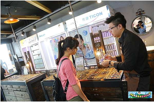 配鏡推薦 仁愛眼鏡二代店 20分鐘就能取件 台南配鏡cp值超高的好選擇 肉魯走遍全台灣 環遊全世界