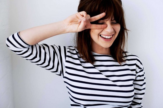 Gabrielle-Aplin-Photos-Chad-Pickard-and-Paul-McLean-Photoshoot-04-560x373