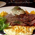 滷味拌飯 Roasted Beef Bibimba