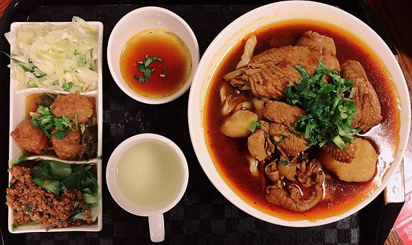 [食記] 台東池上 大陸婆婆麵食館 山西麵條和甑糕