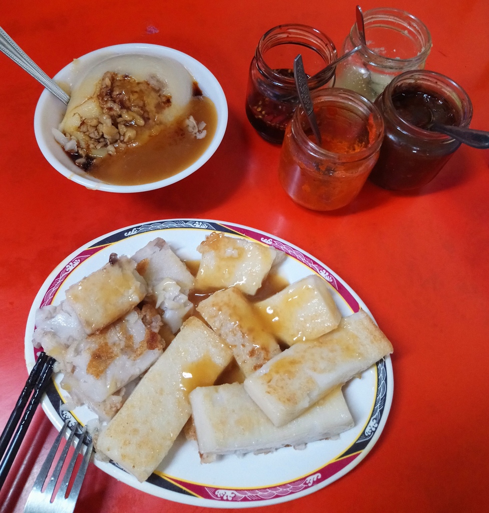 [食記] 台東 阿榮蘿蔔糕 清甜綿密芋頭糕更勝一籌