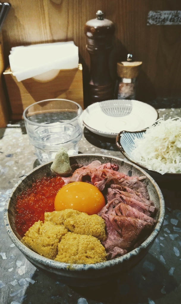 [食記] 台北中正 Power Beef日式烤牛肉飯小酒館 