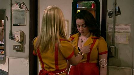 2-broke-girls-109-1