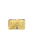 small_boy_chanel_flap-sheet_png_fashionImg_low-3.png