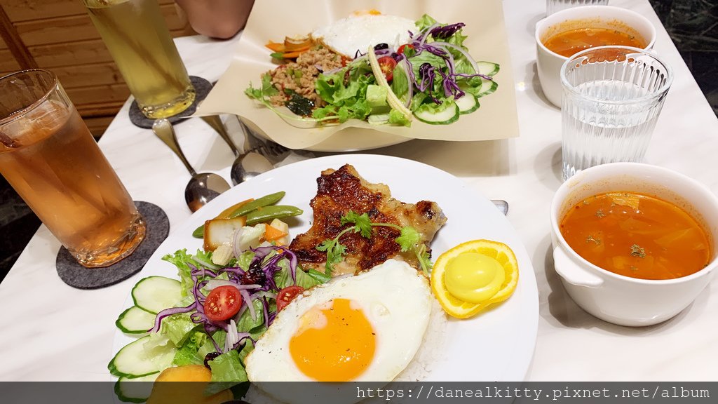 IMG_8363.jpg IMG_8363.jpg