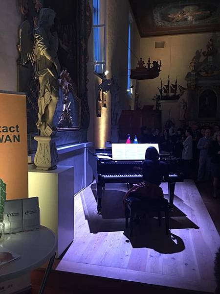 2019-10-03 23.26.41.jpg