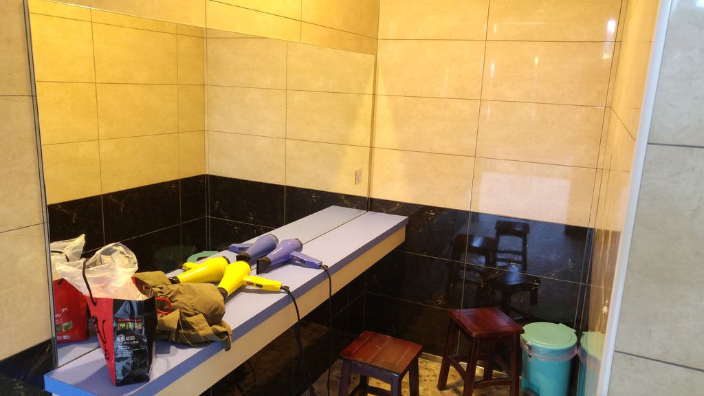 20171010_072745_HDR.jpg 20171010_072745_HDR.jpg