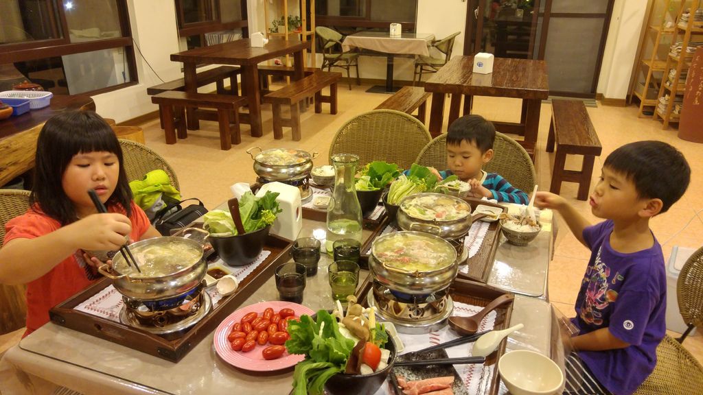 20171110_185322_HDR.jpg 20171110_185322_HDR.jpg