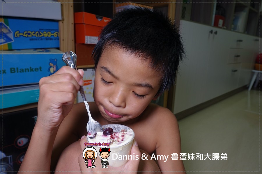 20160824《新竹甜点推荐》Safini TIRAMISU 莎费尼纯义风提拉米苏。原味。酒味。草苺。开心果。综合莓果︱每日限量手工製作。可宅配可到店自取~附影片 (33).jpg