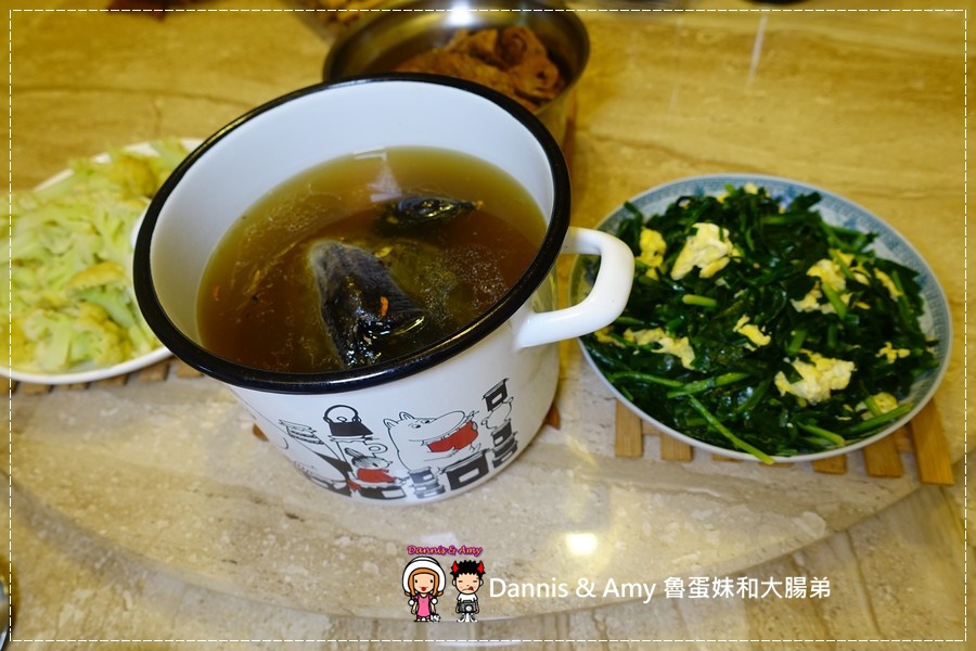 20161211《宅配年菜推薦》【心意珍饌】 黃金烏骨雞湯禮盒 加熱即食喝進滿滿的營養大人小孩都愛︱Here2Shop 113前年節限定免運還送猴頭菇!(附影片) (16).jpg 20161211《宅配年菜推薦》【心意珍饌】 黃金烏骨雞湯禮盒 加熱即食喝進滿滿的營養大人小孩都愛︱Here2Shop 113前年節限定免運還送猴頭菇!(附影片) (16).jpg