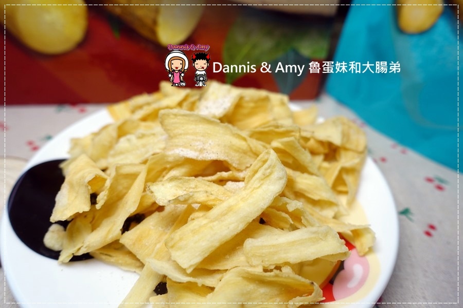 20161225《台南宅配美食》啵蒡脆饼 健康养生又好吃的牛蒡脆饼。除了洋芋片之外更好的零嘴选择︳宅配团购办公室下午茶(影片) (13).jpg