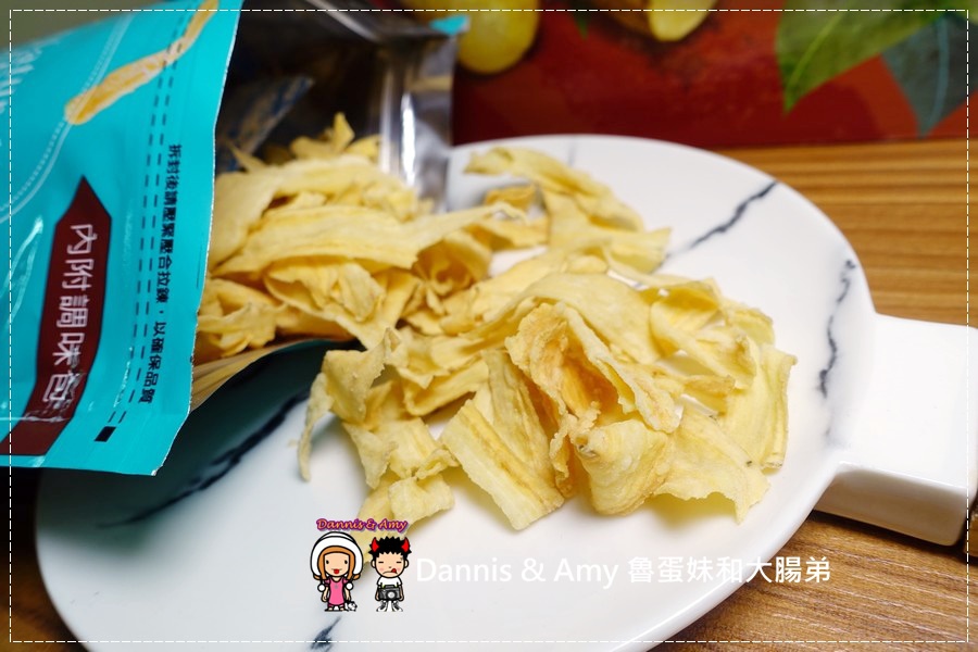 20161225《台南宅配美食》啵蒡脆饼 健康养生又好吃的牛蒡脆饼。除了洋芋片之外更好的零嘴选择︳宅配团购办公室下午茶(影片) (19).jpg