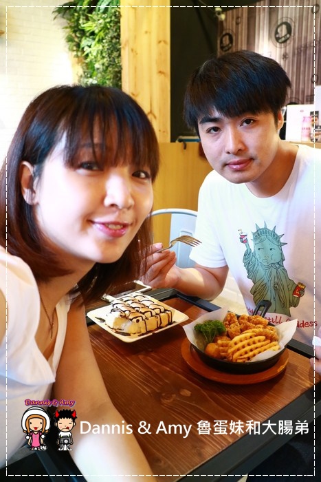 20170508《新竹新莊火車站吃什麼?》吐司工寓Tosicon-新竹關東店。OPPA韓式煎土司。早餐。早午餐。下午茶|菜單。價位。內用外帶外送(影片) (42).jpg