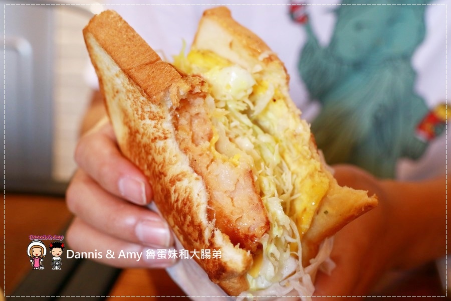 20170508《新竹新莊火車站吃什麼?》吐司工寓Tosicon-新竹關東店。OPPA韓式煎土司。早餐。早午餐。下午茶|菜單。價位。內用外帶外送(影片) (34).jpg